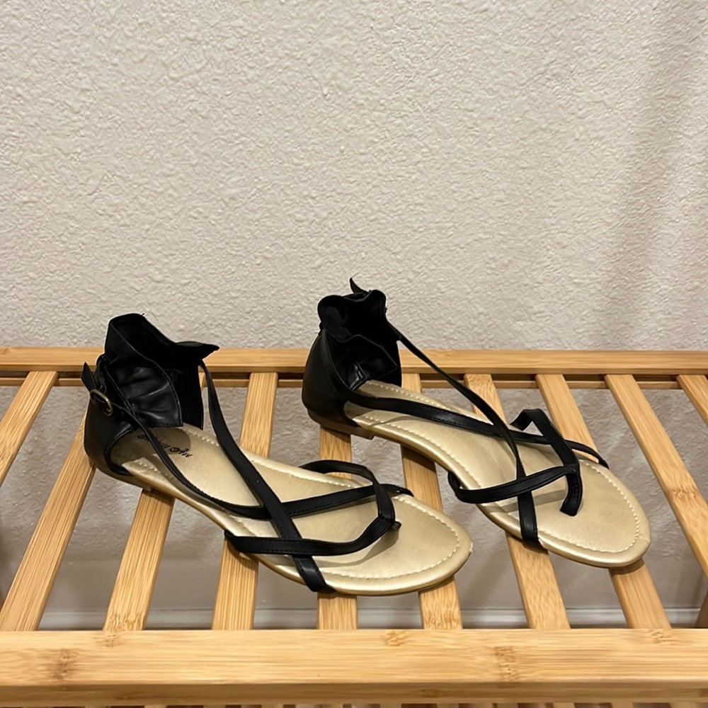 Melrose Ave. Sandals, Black, Size 7, Gently Used